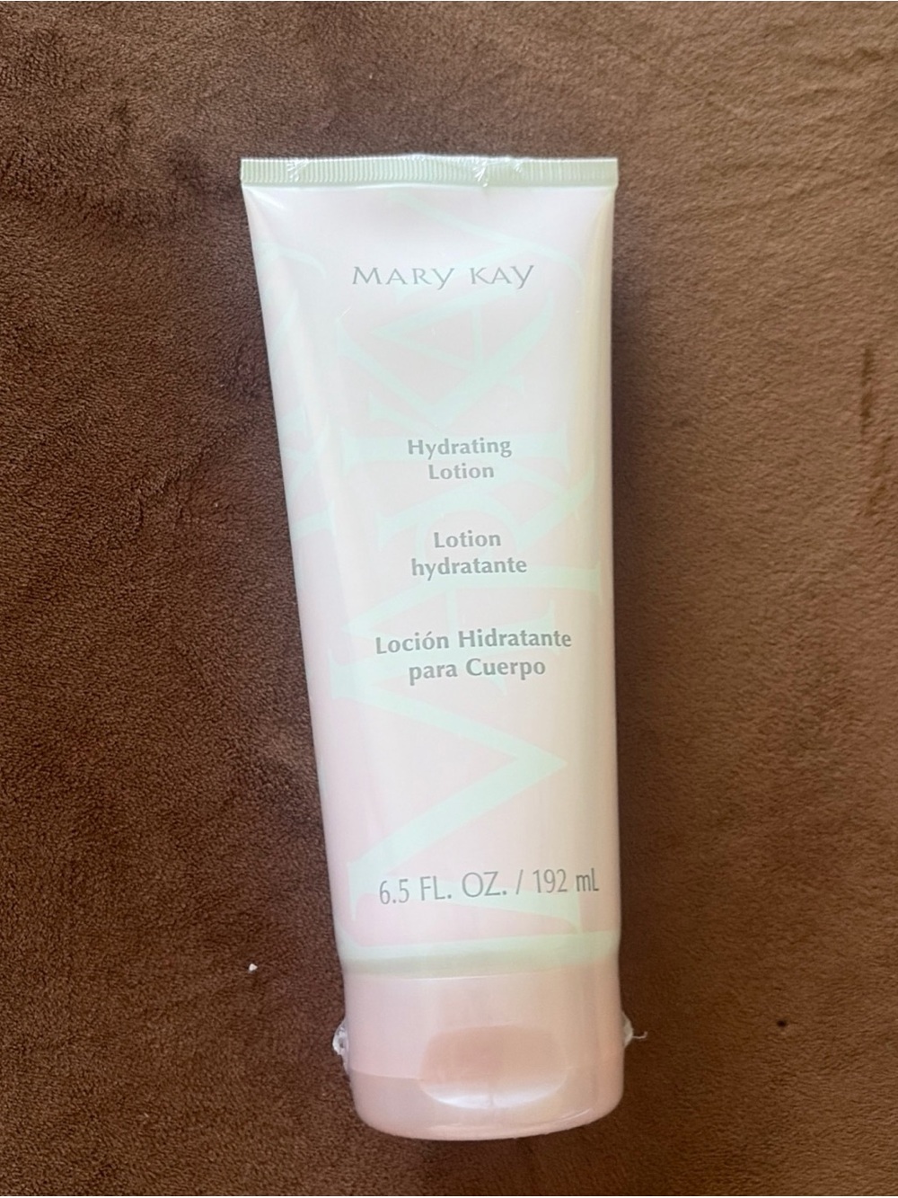 Mary Kay Hydrating Lotion - Light Pink Tube